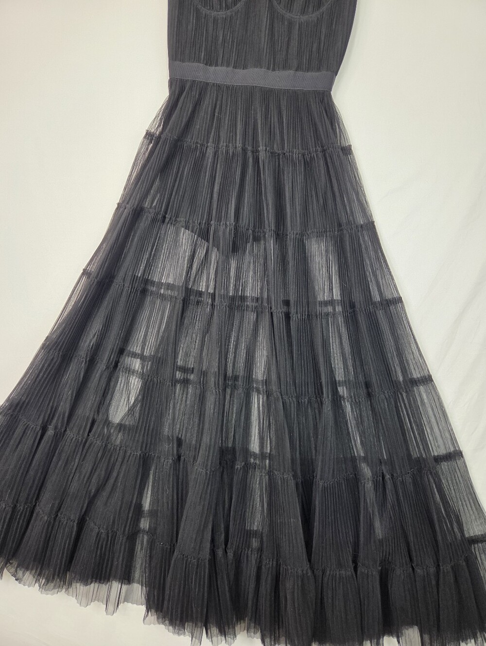 Alice + Olivia Deena Pleated Maxi Dress Black Sheer Tulle Pleated Gown Size 6 - Picture 10 of 15